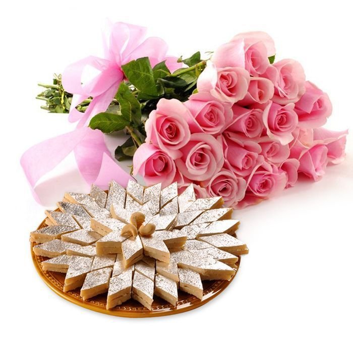 KAJU BARFI WITH ROSES